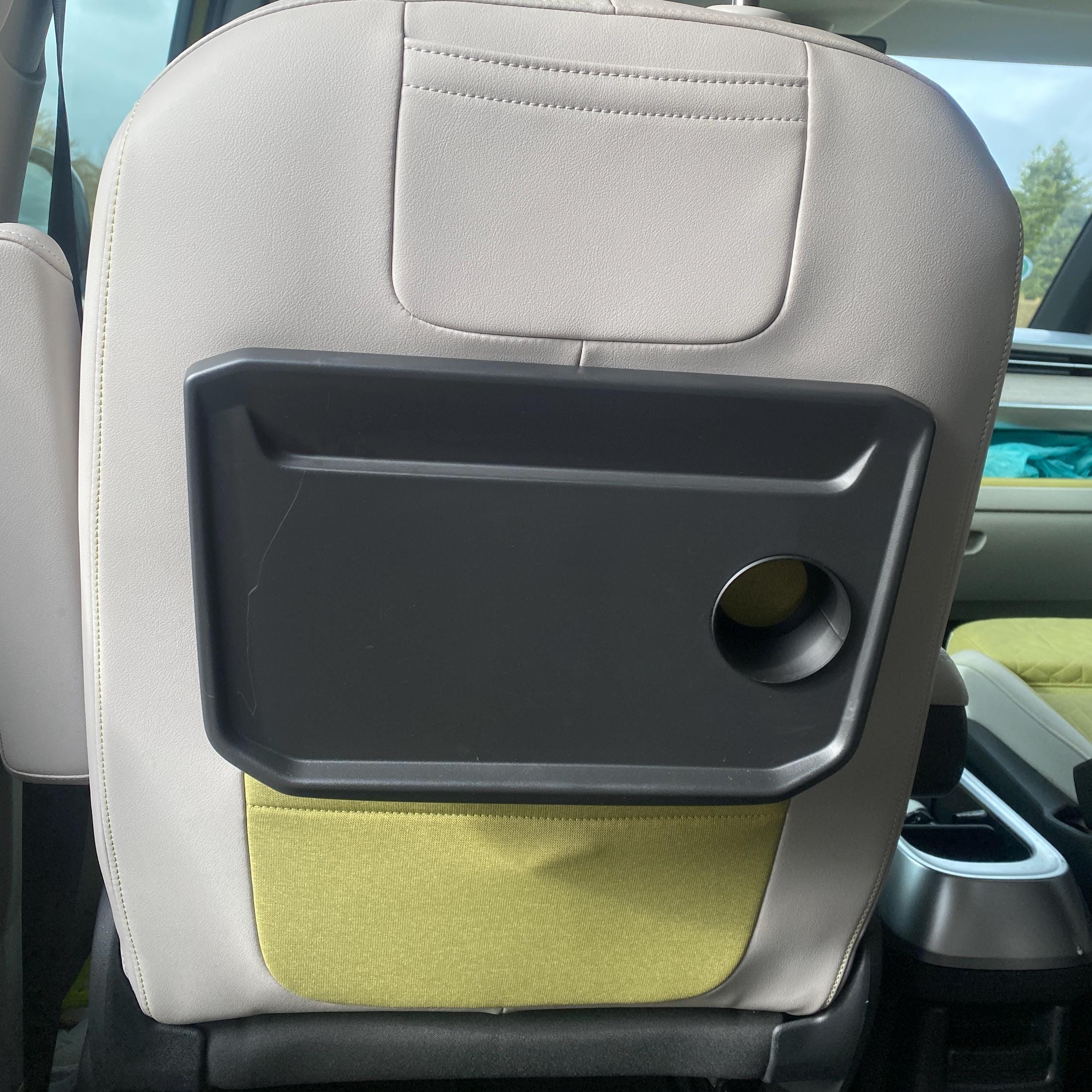 ID. Buzz Cup Holder Insert compatible for ID. Buzz Rear Tray – Drink Stabilizer for Back Seat - Tight fit no spills - Can Holder 3D Printed